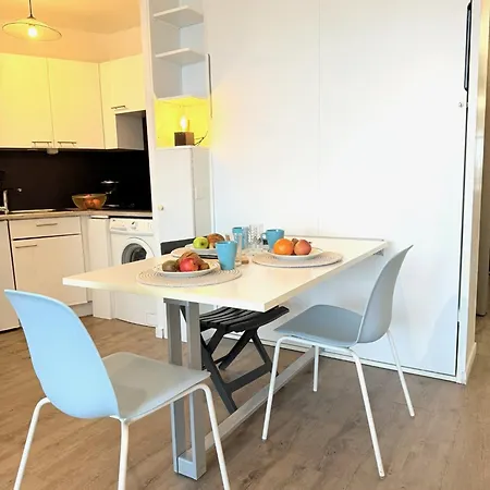 Les Deux Phares لي سابلِ دولونْ